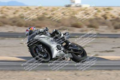 media/Nov-16-2025-Race Pace (Sun) [[8c5fa54630]]/Verified Riders/9-Turn 16 (150pm)/